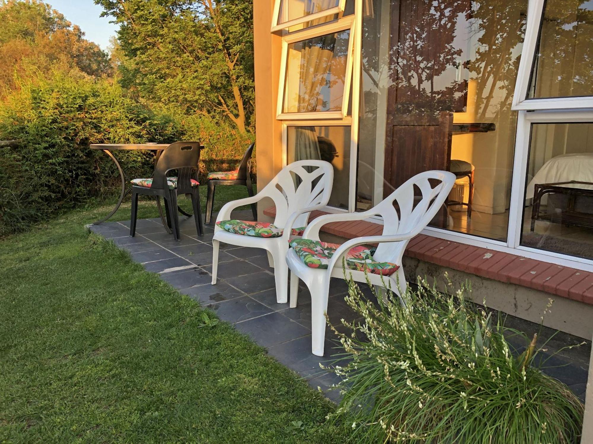 Hills And Dales Accommodation Lanseria Exteriör bild